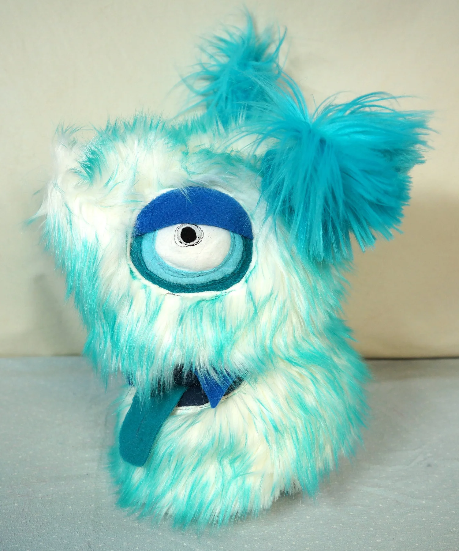 LARGE SNOW MONSTER WITH POCKET MOUTH, HORNS — TIM MONSTERS! -